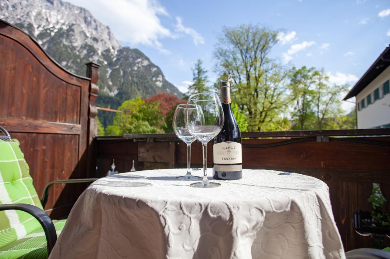 Gaestehaus Sonnenheim Mittenwald Exterior foto