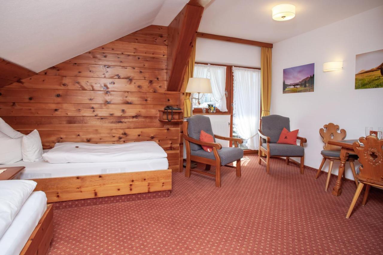 Gaestehaus Sonnenheim Mittenwald Exterior foto